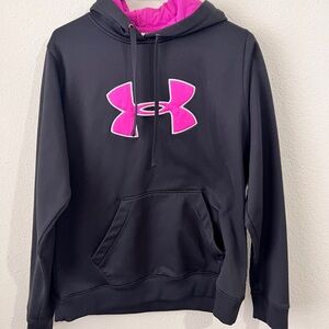 Black and pink Under Armour hoodie, soft hoodie, hardly worn sz L